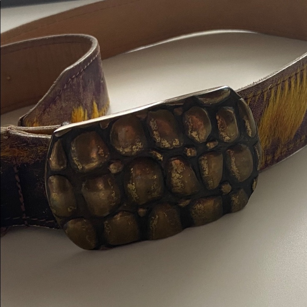 Colorful PONY skin belt with lovely buckle.